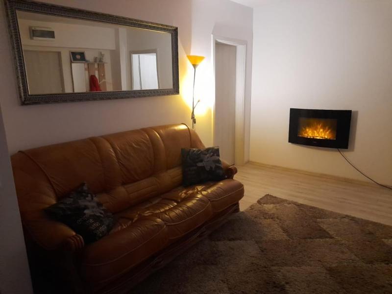 Apartment River Bacău Екстериор снимка
