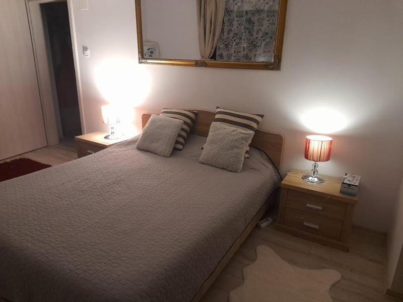 Apartment River Bacău Екстериор снимка