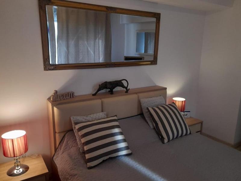 Apartment River Bacău Екстериор снимка